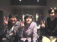 DVD-BOX「ウレロ☆未確認少女」コメンタリー収録の様子。写真は第8話担当の東京03・飯塚、バカリズム、佐久間宣行プロデューサー。