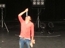 ジューシーズ児玉のさんま丸呑み。