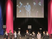 「雑学バトル!!」では、ある1人を除いた7人から次々飛び出す雑学に観客も歓声。