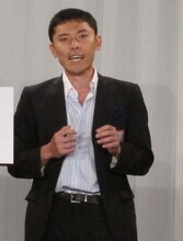 ぼれろのこにわは、あるスポーツ解説者について解説。