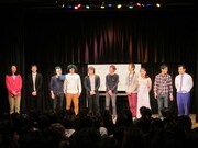 襲名のお祝いに訪れた犬の心、ノンスモーキン、オコチャ、佐久間一行、増谷キートン、ザ・パンチ