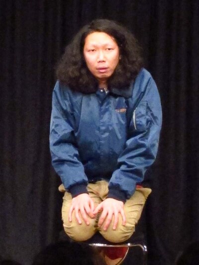 「マンボウやしろ襲名興行」にてカリカやしろは、「大きな大きなマンボウ様より」名前を借りて、マンボウやしろを襲名。