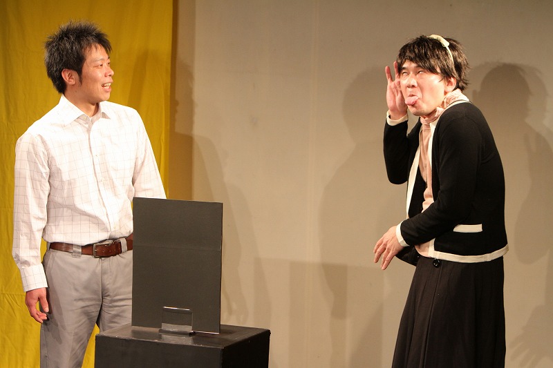 「帰郷」では定子と森永が実家に挨拶に。亡くなった父親に報告をしようとする。(c)河村正和（フォトプロ）