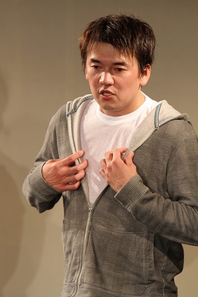 前日の銀座7丁目前夜祭ライブと合わせて計4つのライブをプロデュースした島根。(c)河村正和（フォトプロ）