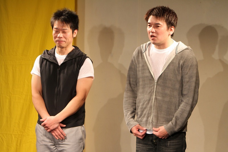 エンディングで挨拶をするツインカム。森永は「ネタ合わせで3回くらい殴ろうかと思った」と明かすと、島根も「2回は気づいた」と告白。(c)河村正和（フォトプロ）