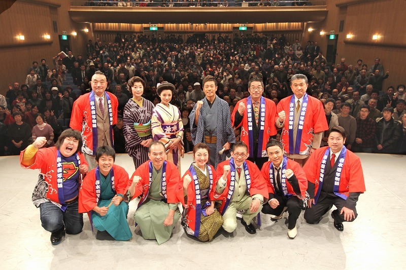 吉本興業創業100周年記念プロジェクトの1つ「吉本百年物語」の制作発表記者会見。(c)吉本興業
