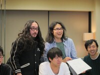 「生まれ変わったらコンビを組みたい人」という質問でペアとなった「Wロン毛ーズ」こと、中岡とタイガー。