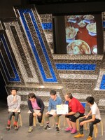 「ジロリアン決起集会」でラーメン二郎の良さを語る村上、関町、好井、赤羽。そして、その魅力がわかならい池田。