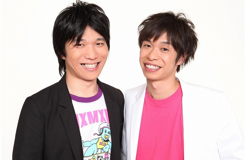 クロスバー直撃。2004年結成、よしもとクリエイティブエージェンシー所属。