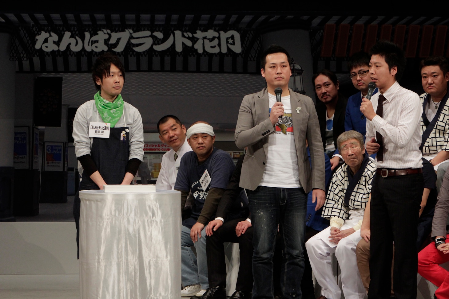 「よしもとテレビ通り」のPRを後押しする藤崎マーケット。(c)吉本興業