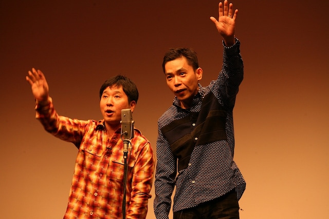 「タイタンシネマライブ」に出演する爆笑問題。