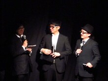 桑田佳祐の「ひとり紅白歌合戦」の前口上も担当した寺坂にZENの2人も興味津々。