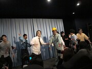 MCの言うことを忠実に聞くゾンビたち。