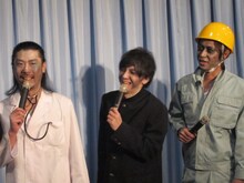 パンサーはゾンビネタ代表として尾形のゾンビギャグを披露。