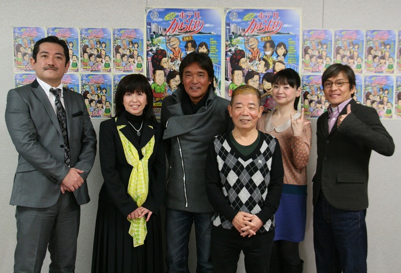 第9回王立劇場「王立新喜劇 コーポからほり303～ホテルからほり303～」の脚本・演出担当後藤ひろひと。出演者の内場勝則、未知やすえ、池乃めだか。ゲストの松崎しげる、大場久美子。(c)吉本興業