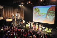 「今一番面白い芸人と言えば？」という古坂のフリで登場したバナナマン。