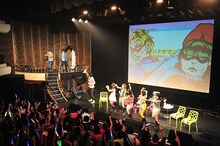 「今一番面白い芸人と言えば？」という古坂のフリで登場したバナナマン。