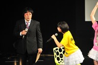 4日目の「ももクロ VS. UFO」の様子。