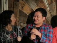 虻川の話すべてに「わかる！」と納得する野田。周囲から「姉弟みたい」と揶揄されていた。