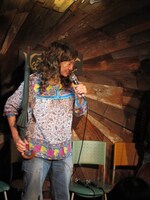 北斗晶のモノマネをする虻川。