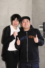 「ラブポリス～ニート達の挽歌～」に出演する平成ノブシコブシ吉村とダイノジ大地（左から）。