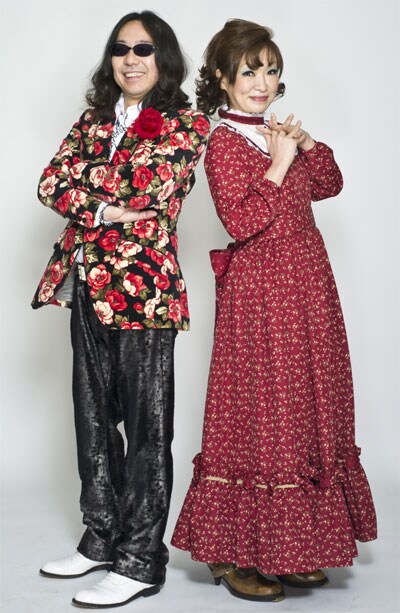 2012ダイナミックシリーズVOL.1「みうらじゅんと清水ミチコ二人のビッグショー」を開催するみうらじゅんと清水ミチコ。