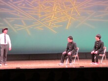 コントを披露した鬼ヶ島。柴田のゆるいトークに思わず「僕らだけ手を抜くのやめてもらっていいですか」とツッコんだ。