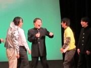 柴田にツッコまれる野田。