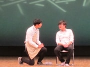 コントを披露したラバーガール。