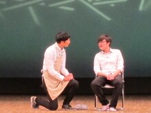 コントを披露したラバーガール。