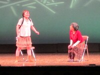 コントを披露したワルステルダム。