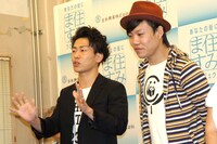 ジャングルポケット太田と武山（右から）。