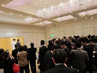 ノンスタの登場に沸く会場。