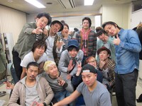 3月26日（月）から28日までの3日間開催される「よしもと若手芸人と楽しむ 沖縄エンジョイツアー」に参加する2700、ジャングルポケット、パンサー、チョコレートプラネット、スパイク、横澤夏子。