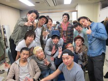 3月26日（月）から28日までの3日間開催される「よしもと若手芸人と楽しむ 沖縄エンジョイツアー」に参加する2700、ジャングルポケット、パンサー、チョコレートプラネット、スパイク、横澤夏子。