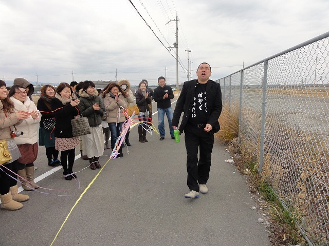 泉大津フェニックスにて一人野外フェス＆音魂リベンジ。(c)かべがみ