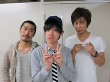 「よしもと若手芸人と楽しむ 沖縄エンジョイツアー」に参加するパンサー。