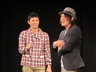 東京・中目黒ウッディシアターにて開催された「小島よしお・狩野英孝トークライブ『消えたくない二人（仮）』Vol.9」。