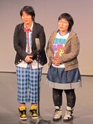 男性に作る料理を巡って言い争いになる2人。