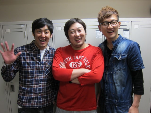 3月5日（月）、メルパルク東京にて開催される「キングオブコント2011」全国ツアー東京公演に出演する、KOC王者のロバート。