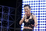 「ゴッドタン マジ歌フェスティバル2012」での劇団ひとり。(c)テレビ東京