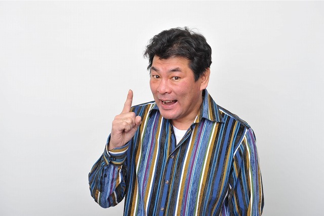 「見知らぬ関西新発見！　みしらん」に出演する赤井英和。(c)ABC