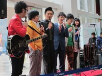 角田は“扉を開いたときの顔”のくだりが「せつないけど扉が開く瞬間が楽しくて」と語った。