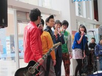 飯塚のコントに「ほんとやってて楽しかった」とすぐさまビートたけしのモノマネをしたひとり。