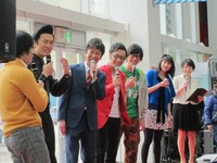 早見が「跳び蹴りをやり残した」という話から、「みなさんも角田を見かけたら蹴っていいですよ」という話に。