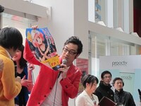 番組内で使われたミスXのポスター。