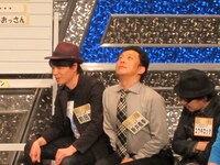 一番給料が低いときの嫁のリアクションを再現する新井。