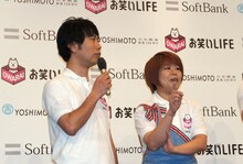 藤井隆とボルサリーノ関（左から）。