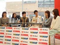 子育てトークを繰り広げる面々。