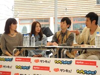 子育てトークを繰り広げる面々。